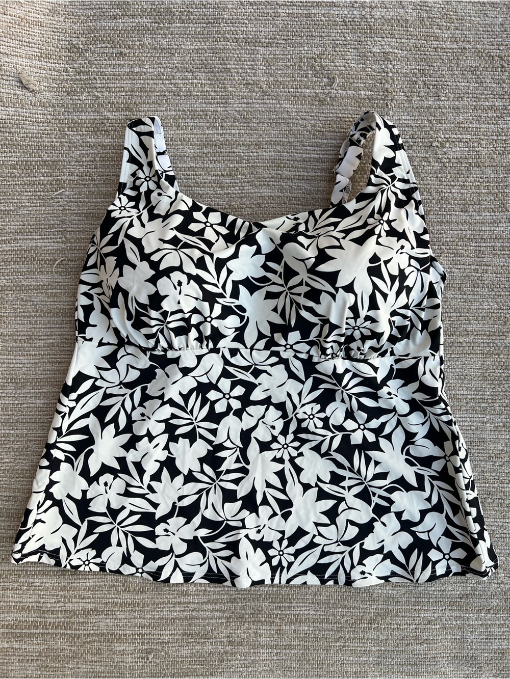 Lands End Floral Hawaiian Off-white Black Underwire Tankini Top 18W DD